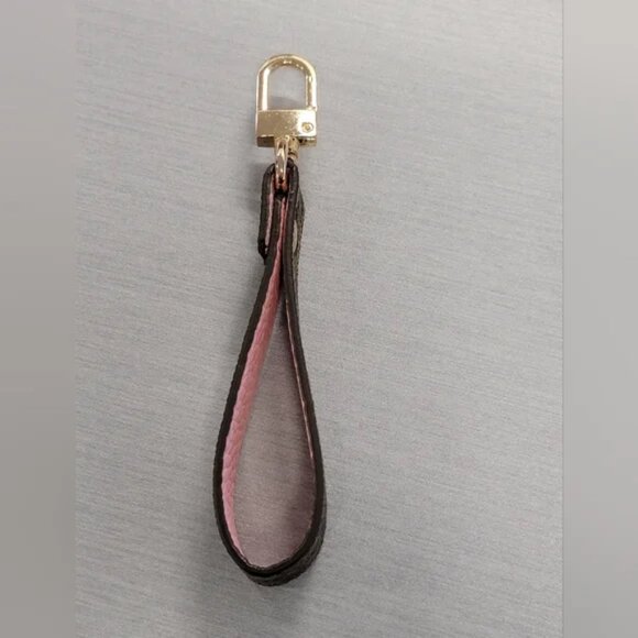 Authentic Louis Vuitton Upcycled Monogram Keychain/Fob - Picture 3 of 7